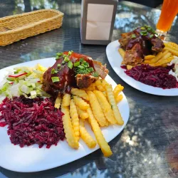 Local Cafes and Restaurants - Garliava