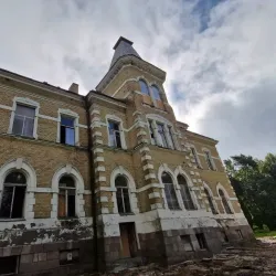 Vyžuonos Manor - Utena