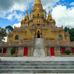 Wat Phutthathiwat - Betong
