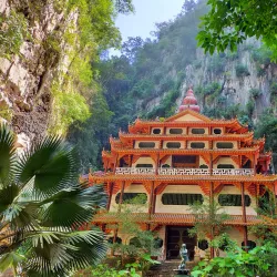 Sam Poh Tong Temple - Ipoh