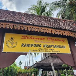 Handicraft Village and Craft Museum (Kampung Kraftangan dan Muzium Kraf) - Kota Bharu