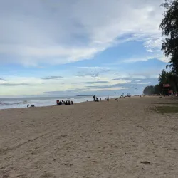 Pantai Batu Buruk (Batu Buruk Beach) - Kuala Terengganu