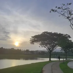 Taman Tasik Nilai - Nilai