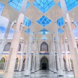 Sultan Salahuddin Abdul Aziz Mosque (Blue Mosque) - Putra Heights