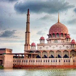 Putra Mosque (Masjid Putra) - Putrajaya