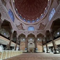 Putra Mosque (Masjid Putra) - Putrajaya