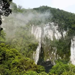 Gunung Mulu National Park - Sarawak