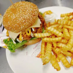 Local Eateries and Cafes - Seri Iskandar