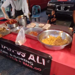 Local Night Market (Pasar Malam) - Seri Iskandar