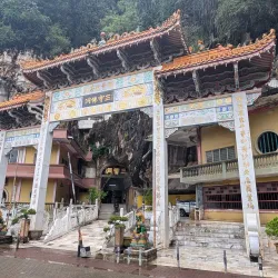 Sam Poh Tong Temple - Sitiawan
