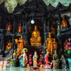 Sam Poh Tong Temple - Sitiawan