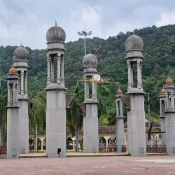 Teluk Batik Beach - Sitiawan