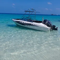 Water Sports Center - Kuramathi