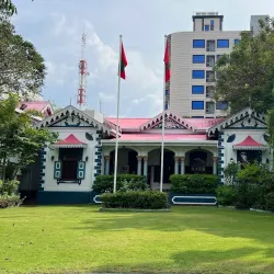 Mulee Aage Palace - Male