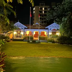 Mulee Aage Palace - Male