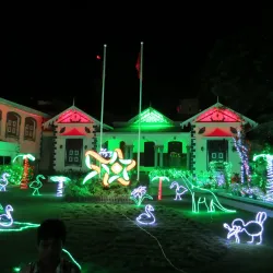 Mulee Aage Palace - Male