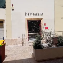 Ħal Saflieni Hypogeum (nearby) - Zurrieq