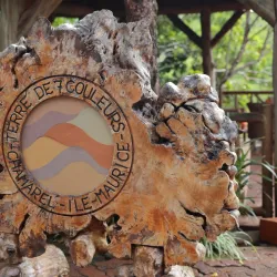 Chamarel Waterfall and Seven Colored Earth - Brisee Verdiere