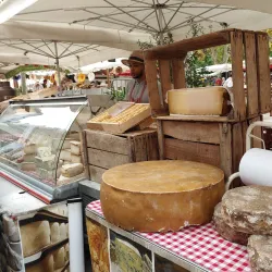 Cassis Market - Cassis