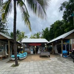 Tamarin Bay Surf School - Tamarin