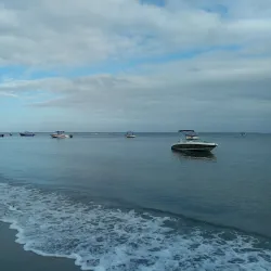 Tamarin Bay Surf School - Tamarin