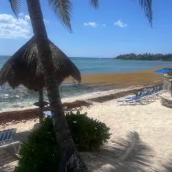 Half Moon Bay (Bahía Media Luna) - Akumal