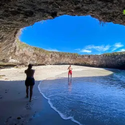 Boat Tours to Islas Marietas - Barra de Navidad