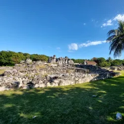 El Rey Ruins (Zona Arqueológica El Rey) - Cancun