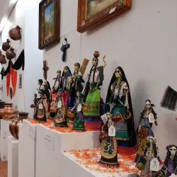 Traditional Purépecha Pottery Workshops - Erongaricuaro