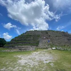 Kinich Kakmó Pyramid - Izamal