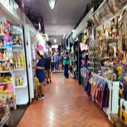 Mercado de Dulces y Artesanías - Morelia