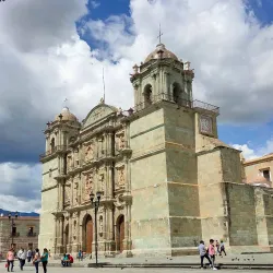 Zócalo (Plaza de la Constitución) - Oaxaca de Juarez