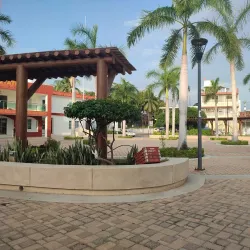 Plaza Principal de Petatlán - Petatlan