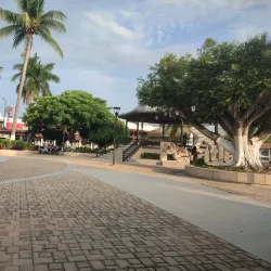 Plaza Principal de Petatlán - Petatlan