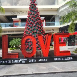 Quinta Avenida (Fifth Avenue) - Playa del Carmen