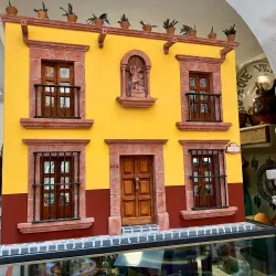 La Esquina Mexican Toy Museum (Museo de Juguete Mexicano) - San Miguel de Allende