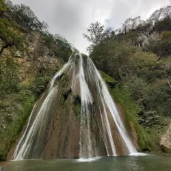 Cola de Caballo Waterfall - Santiago