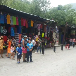 Cola de Caballo Waterfall - Santiago