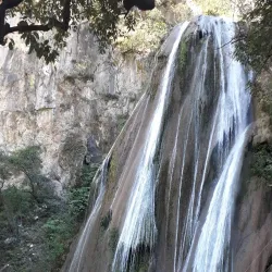 Cola de Caballo Waterfall - Santiago