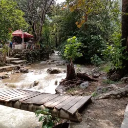 Cola de Caballo Waterfall - Santiago
