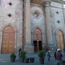 Parroquia de San Francisco de Asís - Valle de Bravo