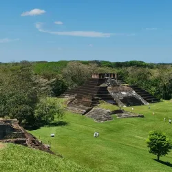 Zona Arqueológica de Comalcalco - Villahermosa