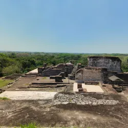 Zona Arqueológica de Comalcalco - Villahermosa