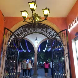 Plaza Principal de Zamora - Zamora de Hidalgo