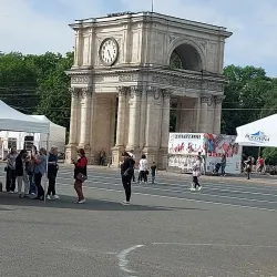 Triumphal Arch (Arcul de Triumf) - Chisinau