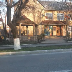 Straseni War Memorial - Straseni