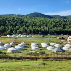Tsenkher Hot Springs - Mandalgovi
