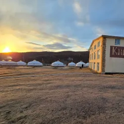 Khangai Mountains - Tsetserleg