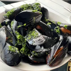 Local Seafood Restaurants - Perast