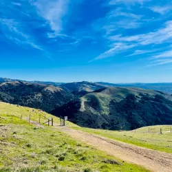 Lookout Rock - Brades